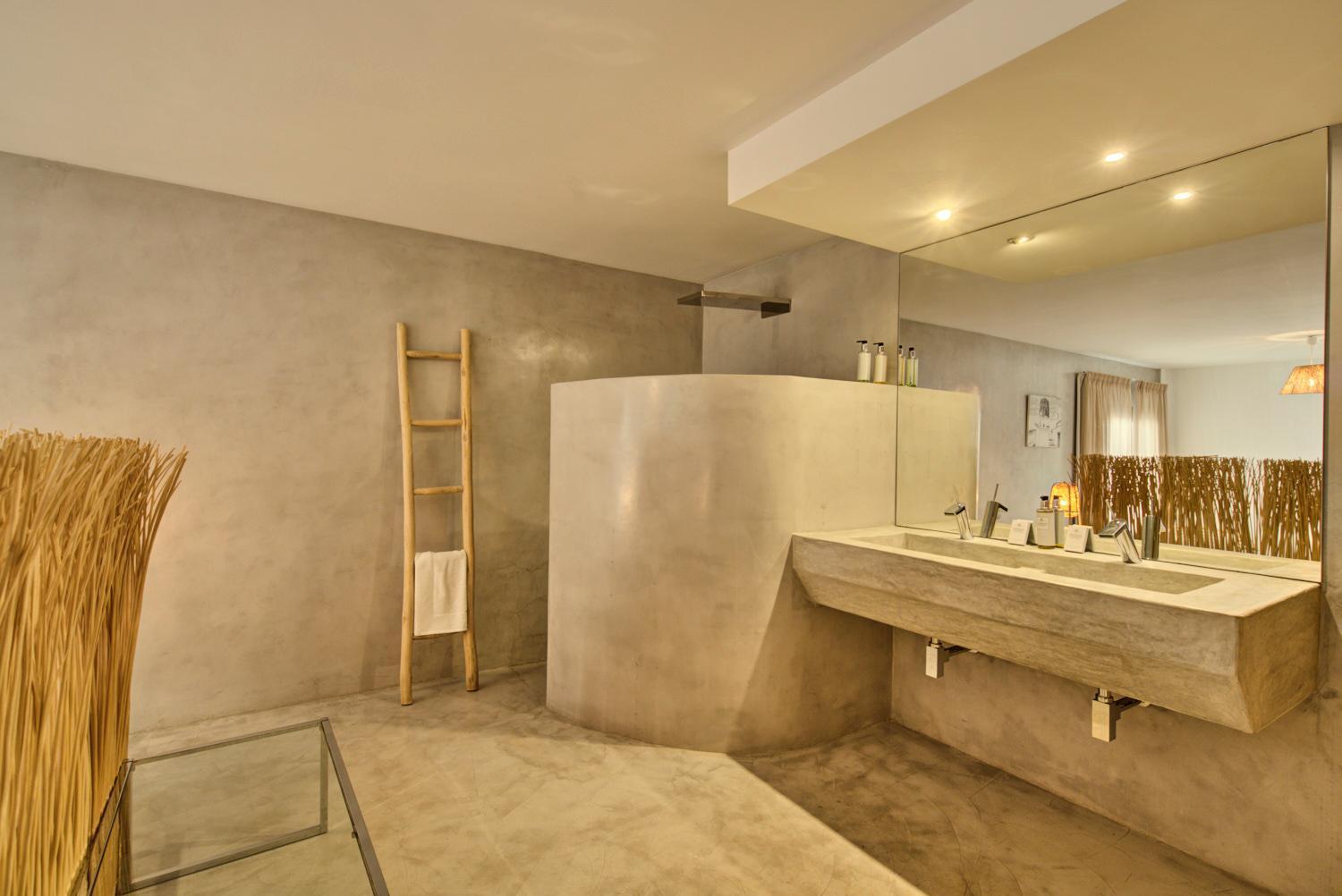 Villa In Cala Salada Sleeps 14 Sant Antoni de Portmany