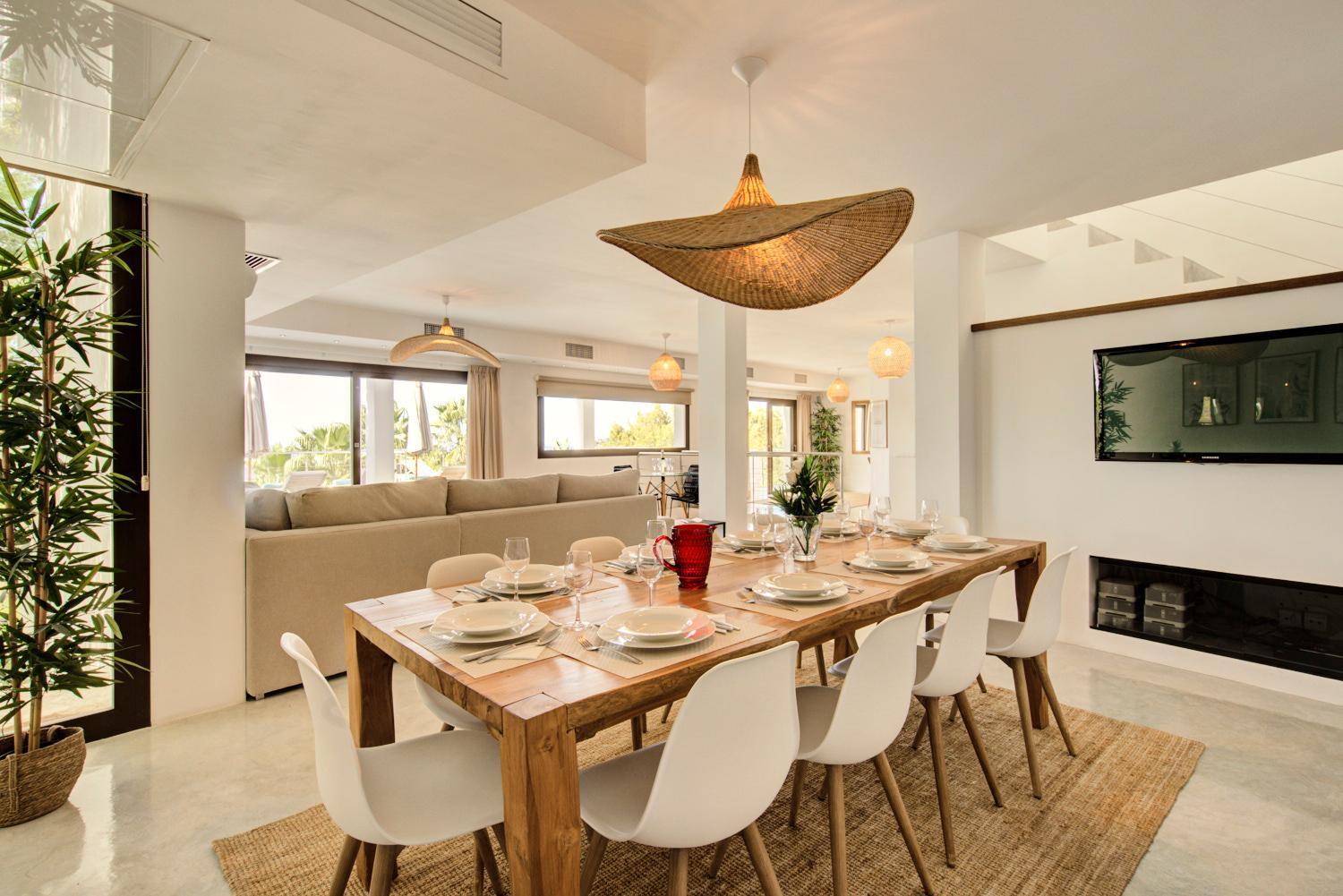 In Cala Salada Sleeps 14 Villa Sant Antoni de Portmany