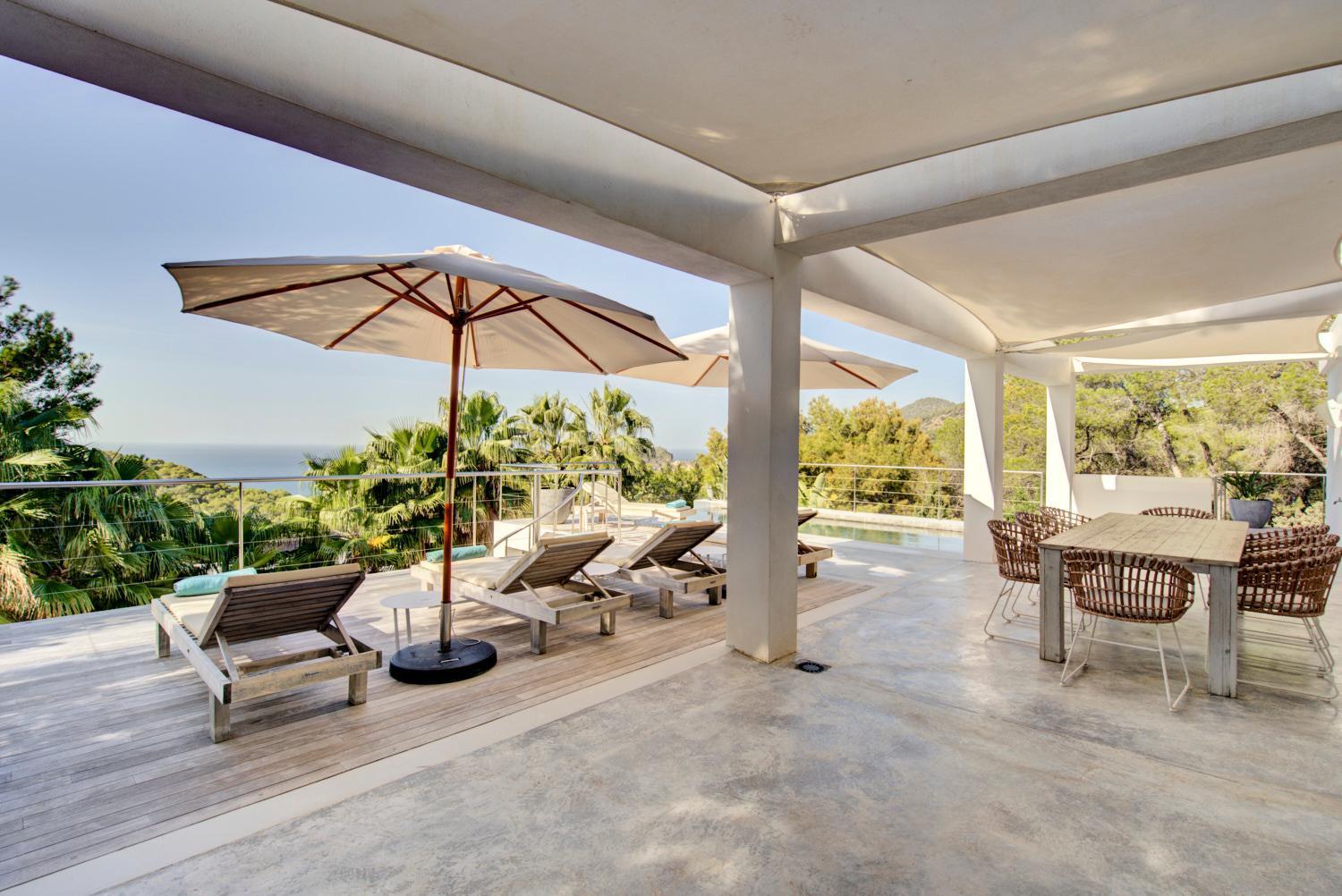 Pousada In Cala Salada Sleeps 14 San Antonio (Ibiza)