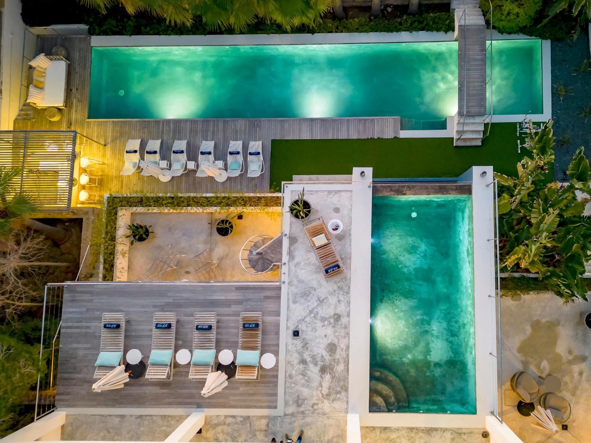 Pousada In Cala Salada Sleeps 14 San Antonio (Ibiza)