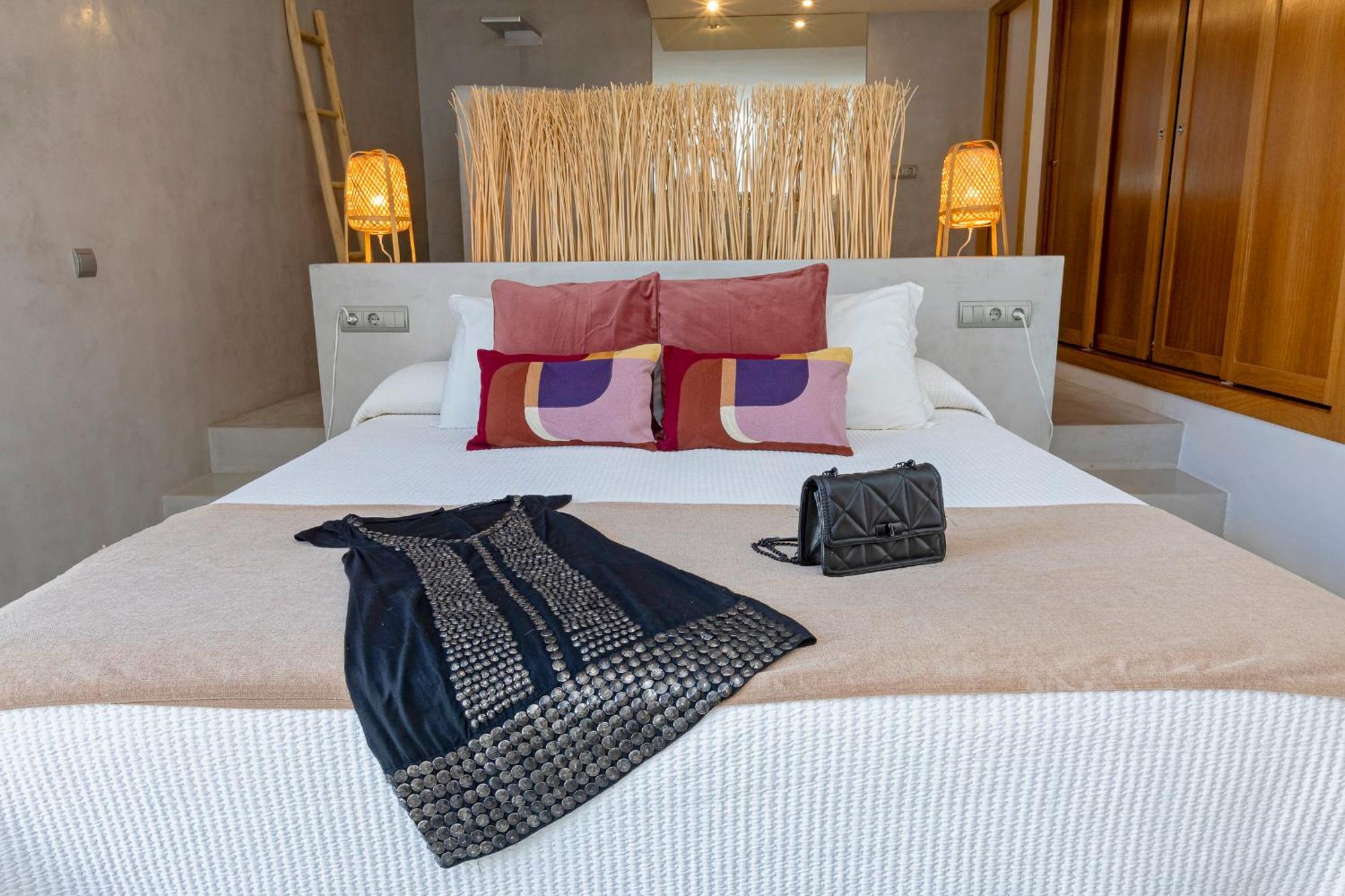 Pousada In Cala Salada Sleeps 14 *