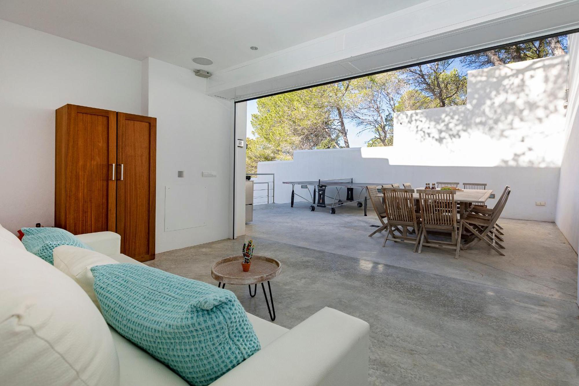 In Cala Salada Sleeps 14 Pousada