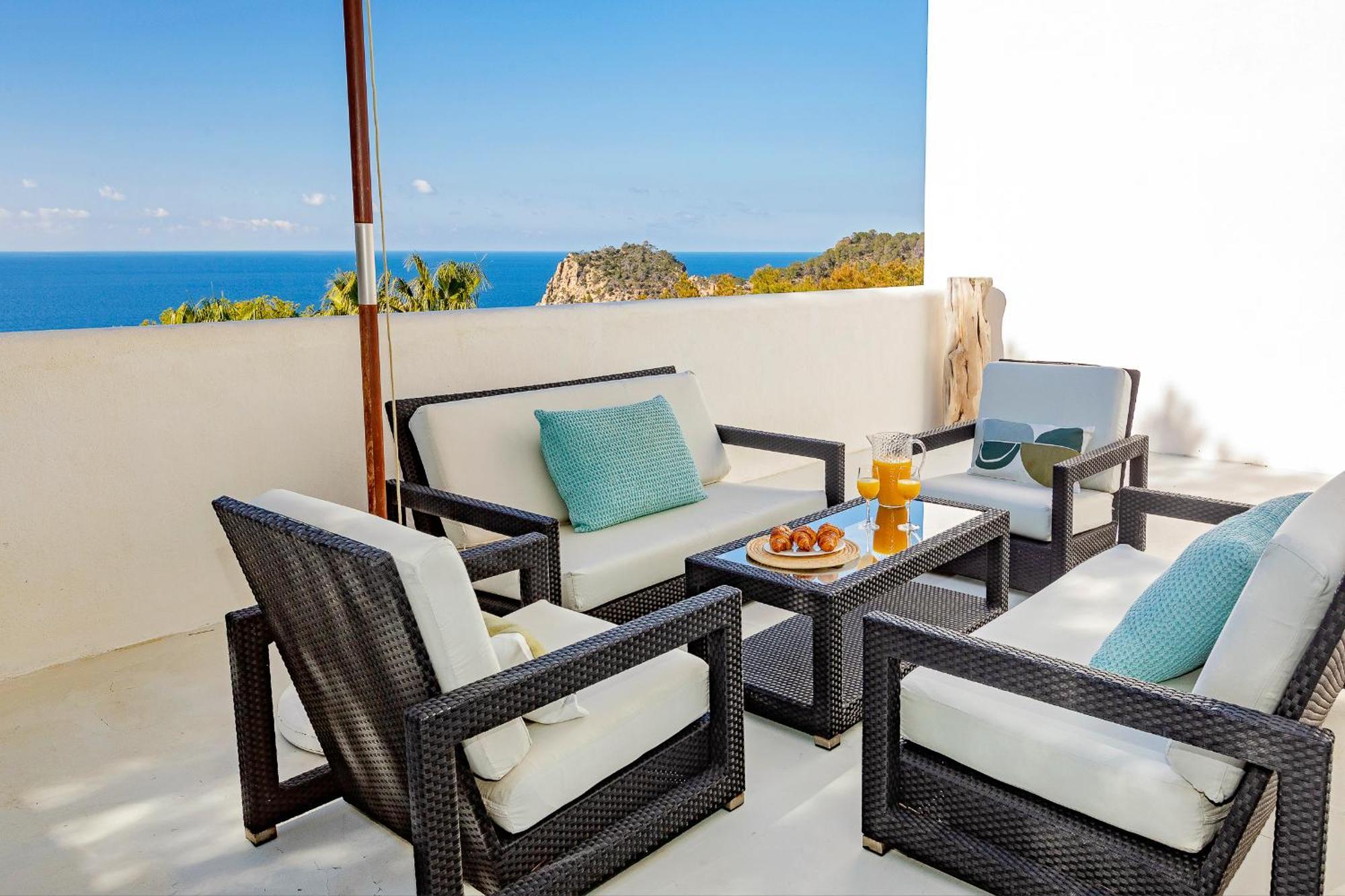 In Cala Salada Sleeps 14 Pousada *