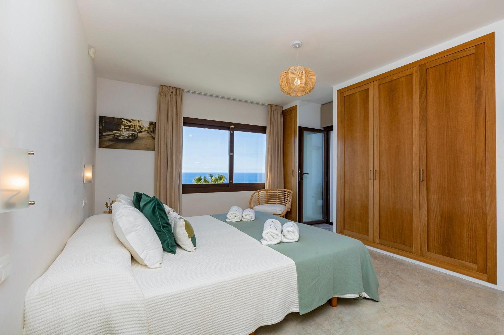 Pousada In Cala Salada Sleeps 14 *
