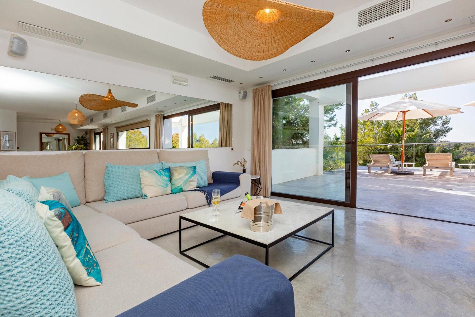 In Cala Salada Sleeps 14 Pousada